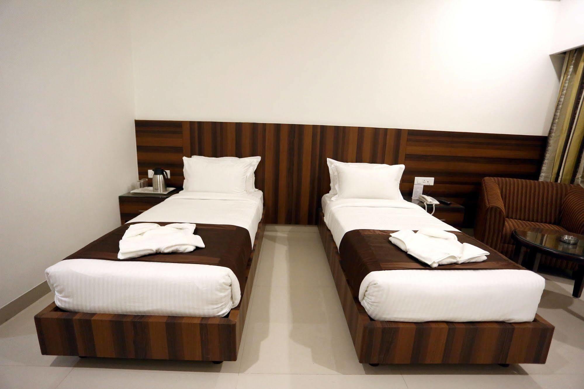 Hotel Solitaire Raipur (Chhattisgarh) Exterior photo